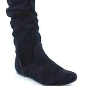 Steve Madden Tiana Slouch Suede Boots in Black, size 8.5